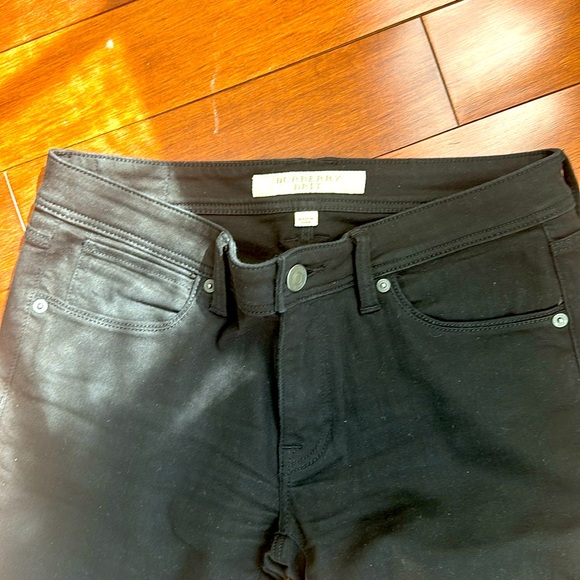 Authentic Black BURBERRY jeans for women. - Picture 1 of 7
